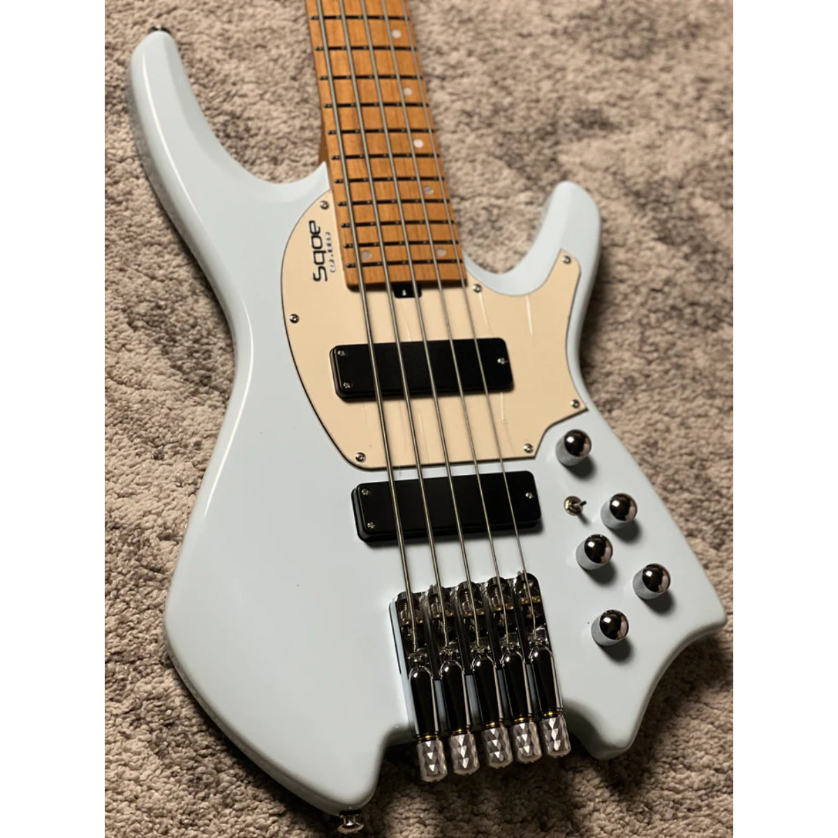 Đàn Guitar Bass 5 Dây Sqoe SBWT750, Sky Blue