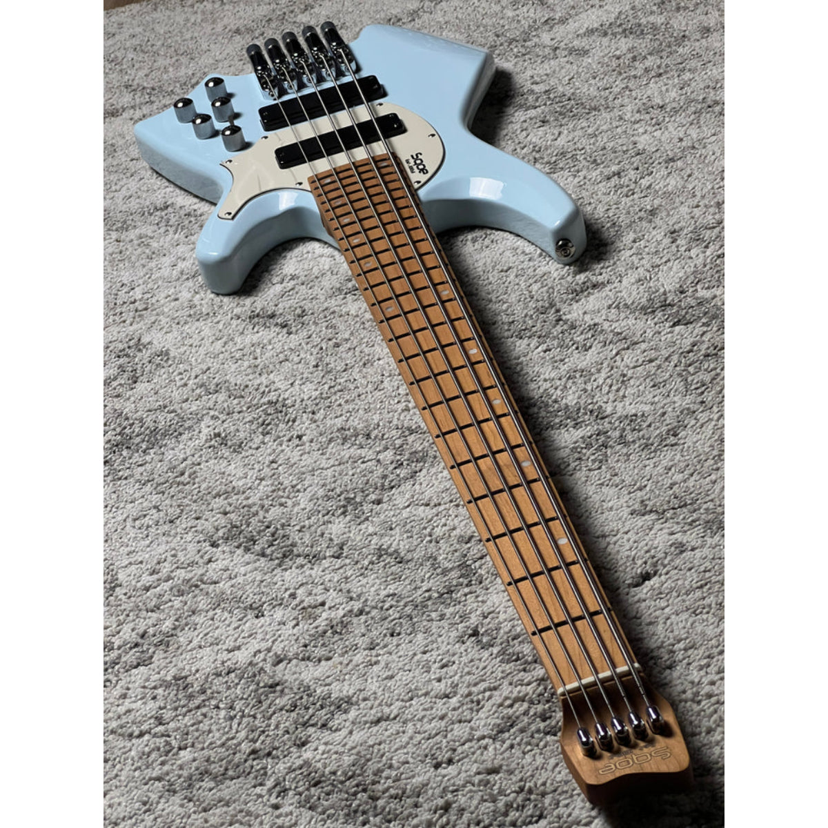 Đàn Guitar Bass 5 Dây Sqoe SBWT750, Sky Blue