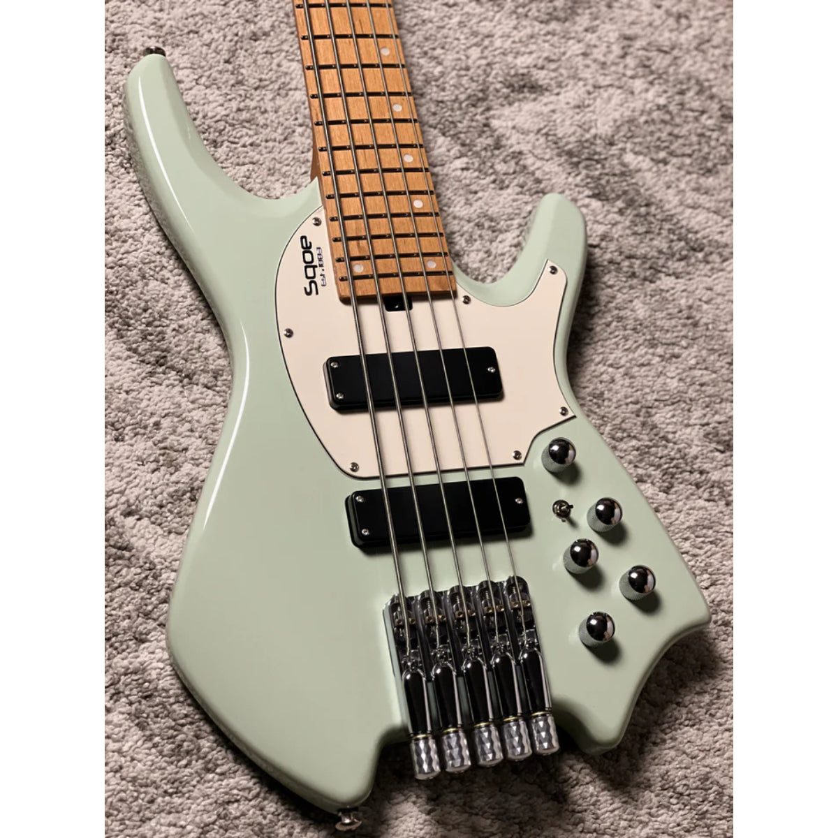 Đàn Guitar Bass 5 Dây Sqoe SBWT750, Surf Green