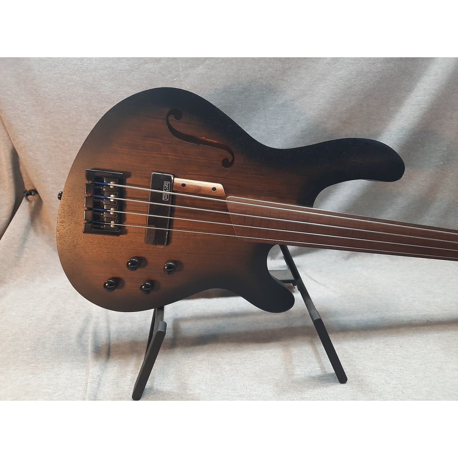 Đàn Guitar Bass Cort B4FL MHPZ, Open Pore Trans Black Burst