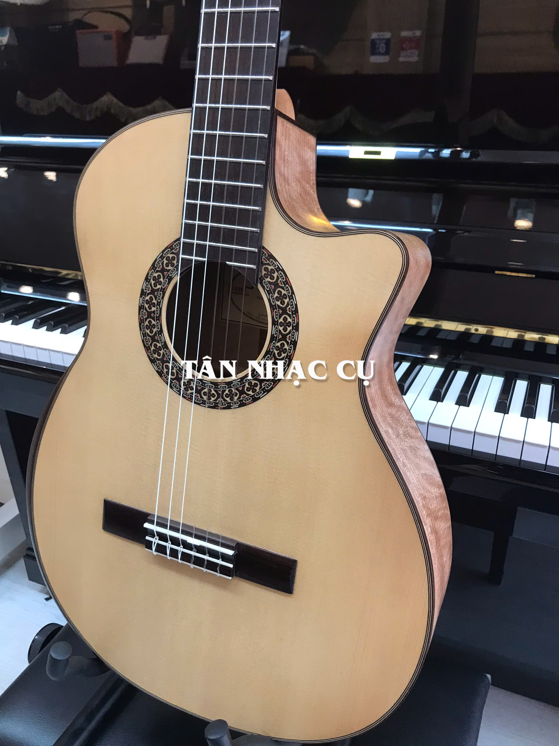 Đàn Guitar Classic Ba Đờn C600J Gỗ Còng, EQ Fishman Presys II