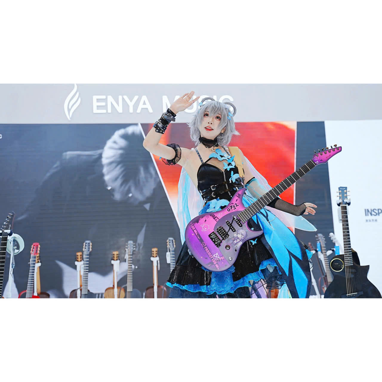 Đàn Guitar Điện Enya Inspire, Luo Tianyi