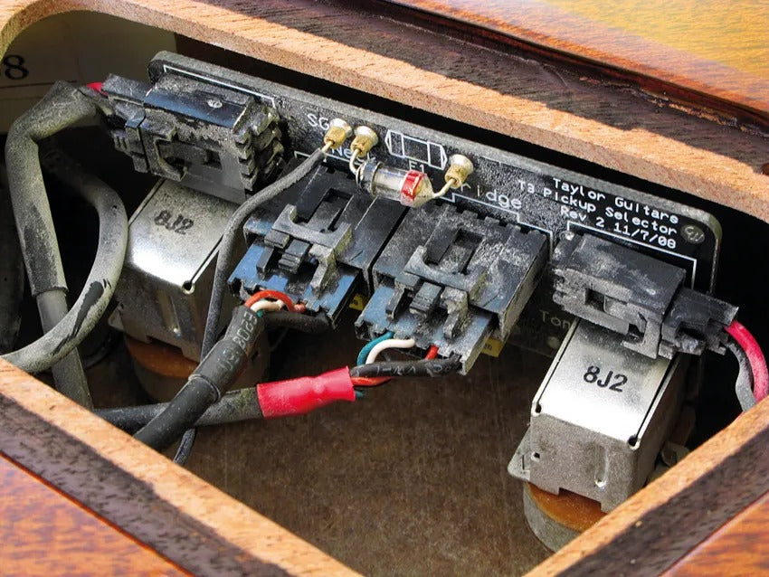 Đàn Guitar Điện Taylor T3