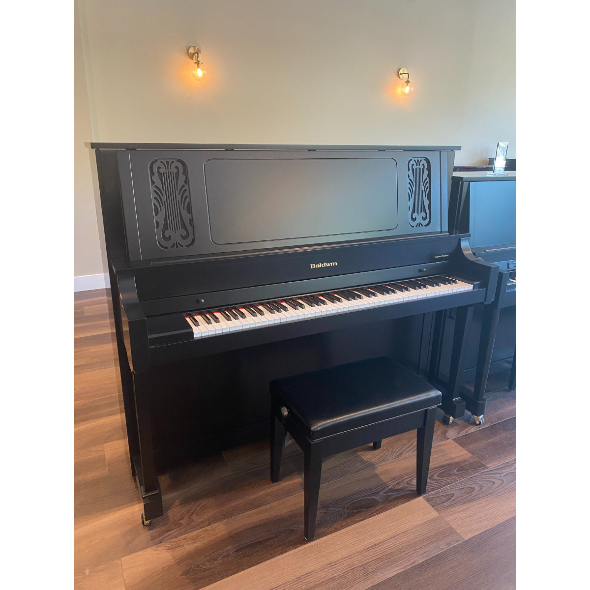 Đàn Piano Cơ Upright Baldwin B252