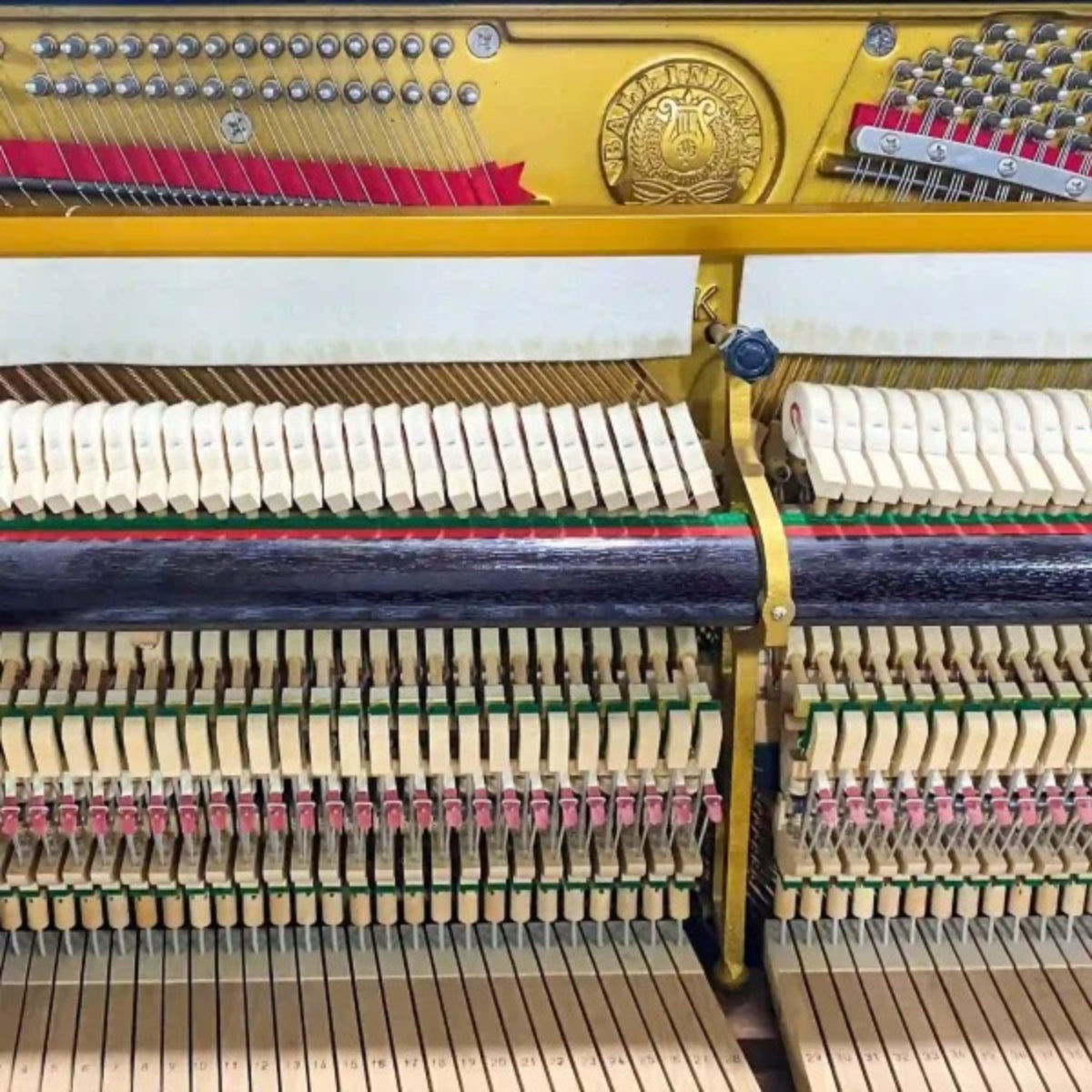 Đàn Piano Cơ Upright Ballindamm BU10