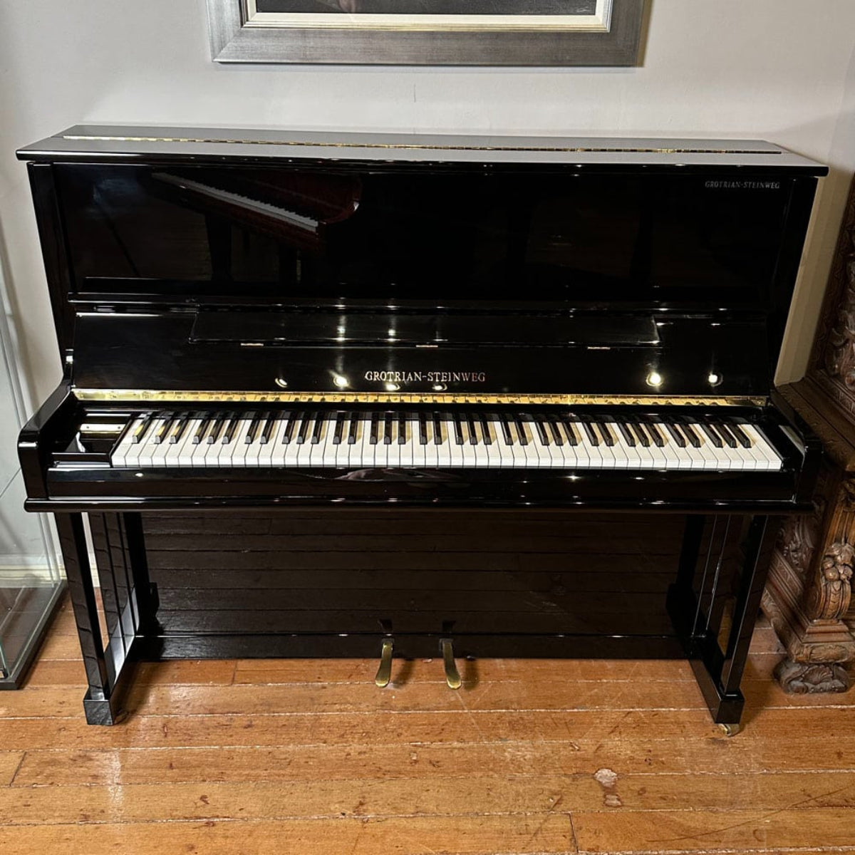 Đàn Piano Cơ Upright Grotrian G124