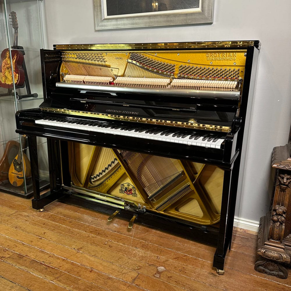 Đàn Piano Cơ Upright Grotrian G124
