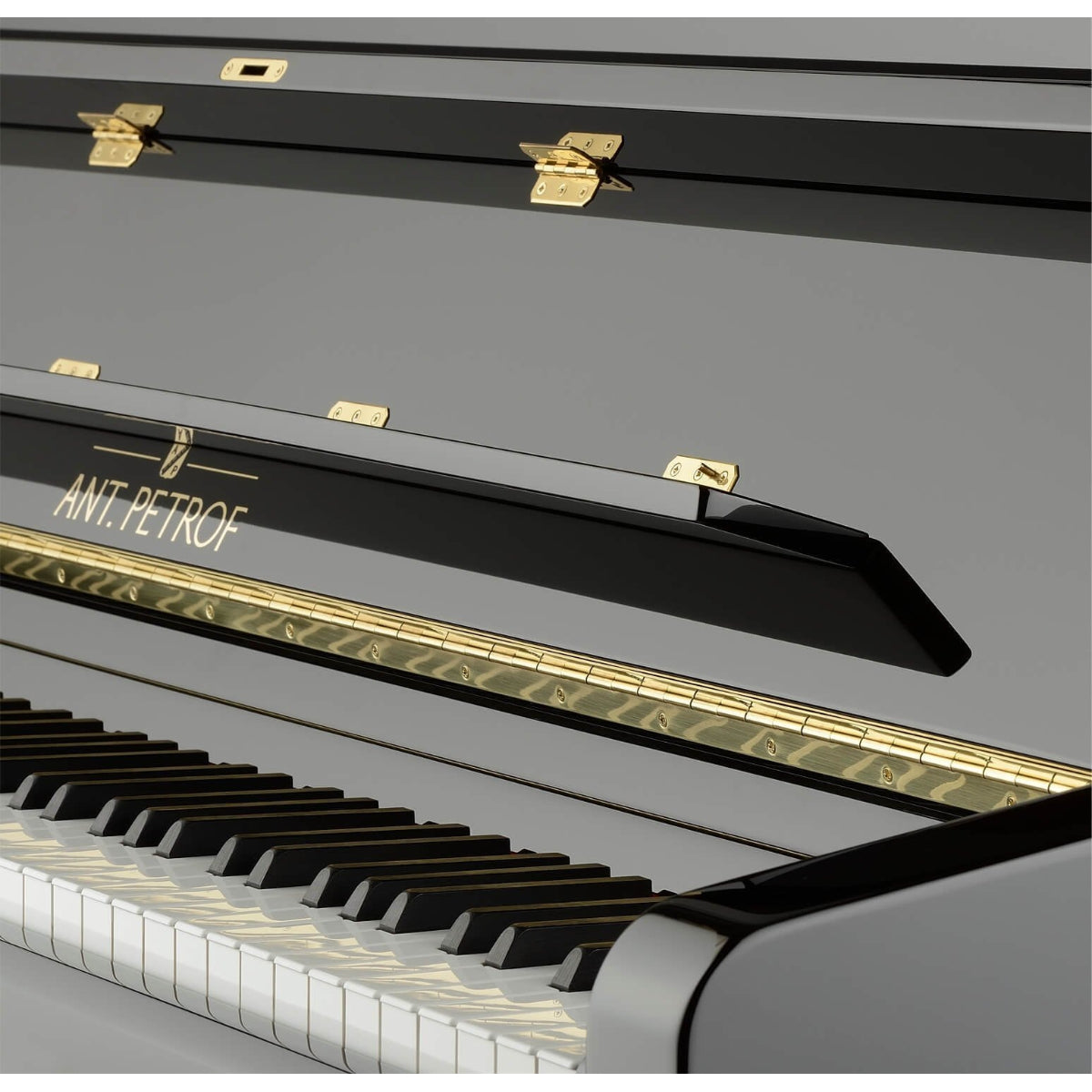 Đàn Piano Cơ Upright Petrof 136, Ant. Petrof Series