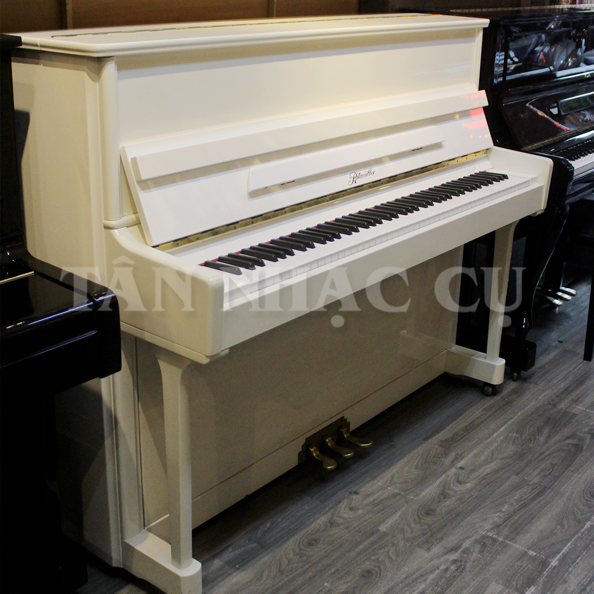 Đàn Piano Cơ Ritmüller UP120R qua sử dụng
