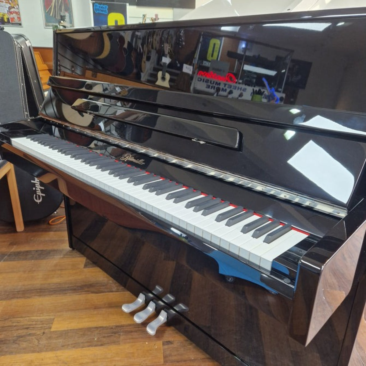 Đàn Piano Cơ Upright Ritmüller EU112S