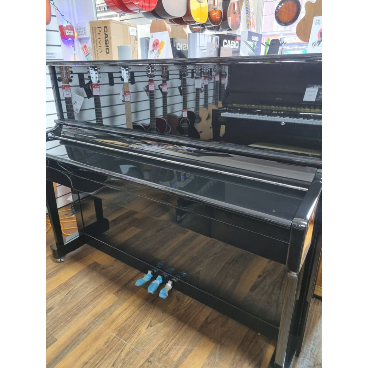 Đàn Piano Cơ Upright Ritmüller EU118S