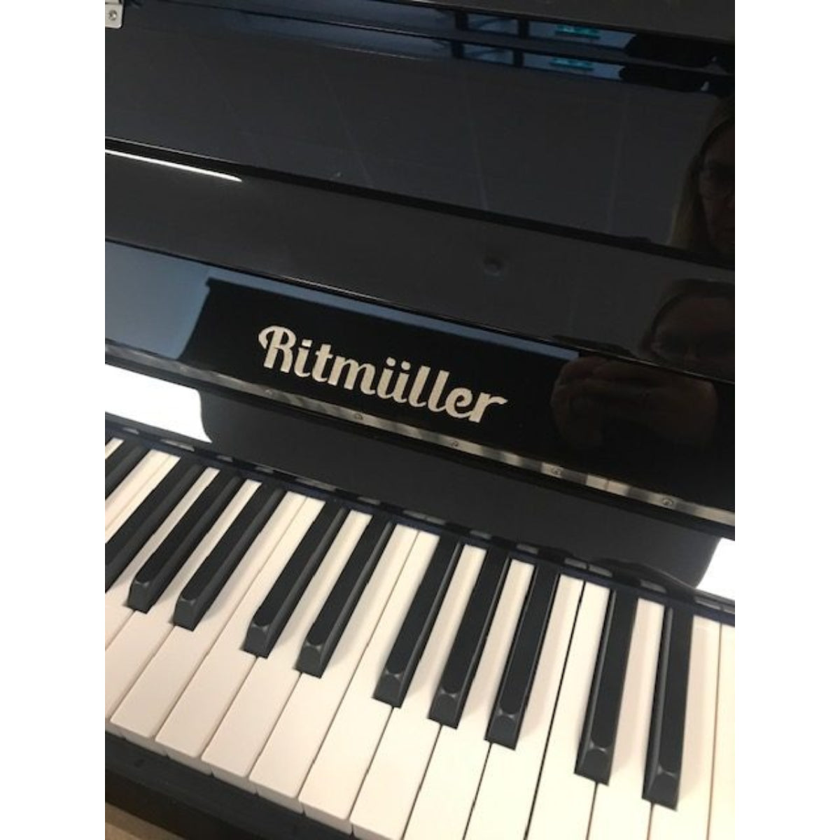 Đàn Piano Cơ Upright Ritmüller RS122