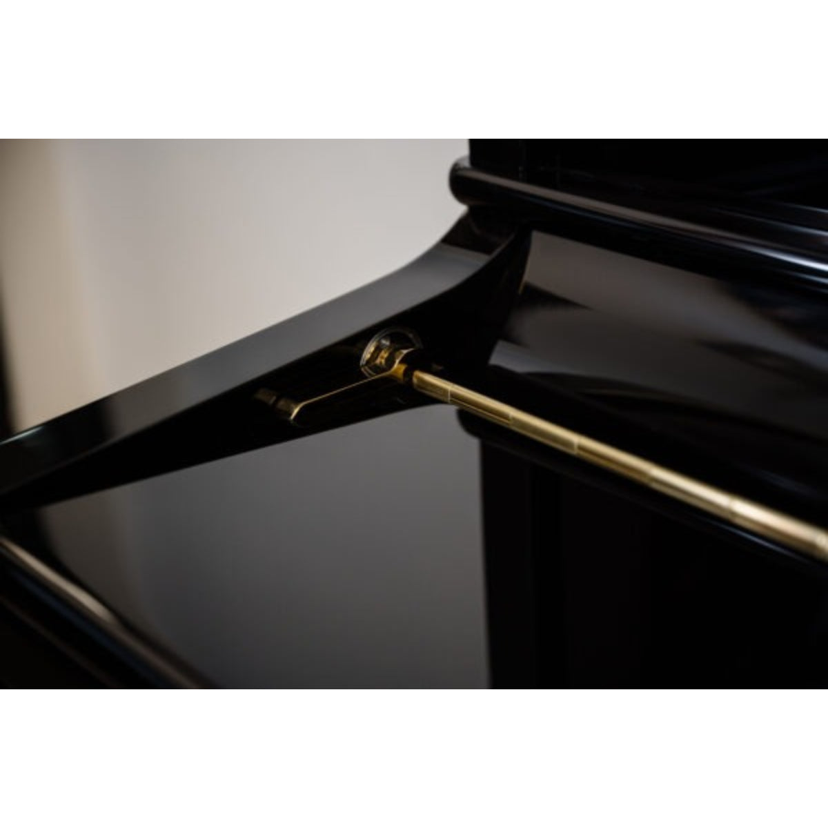 Đàn Piano Cơ Uprright Mason & Hamlin MHC120U