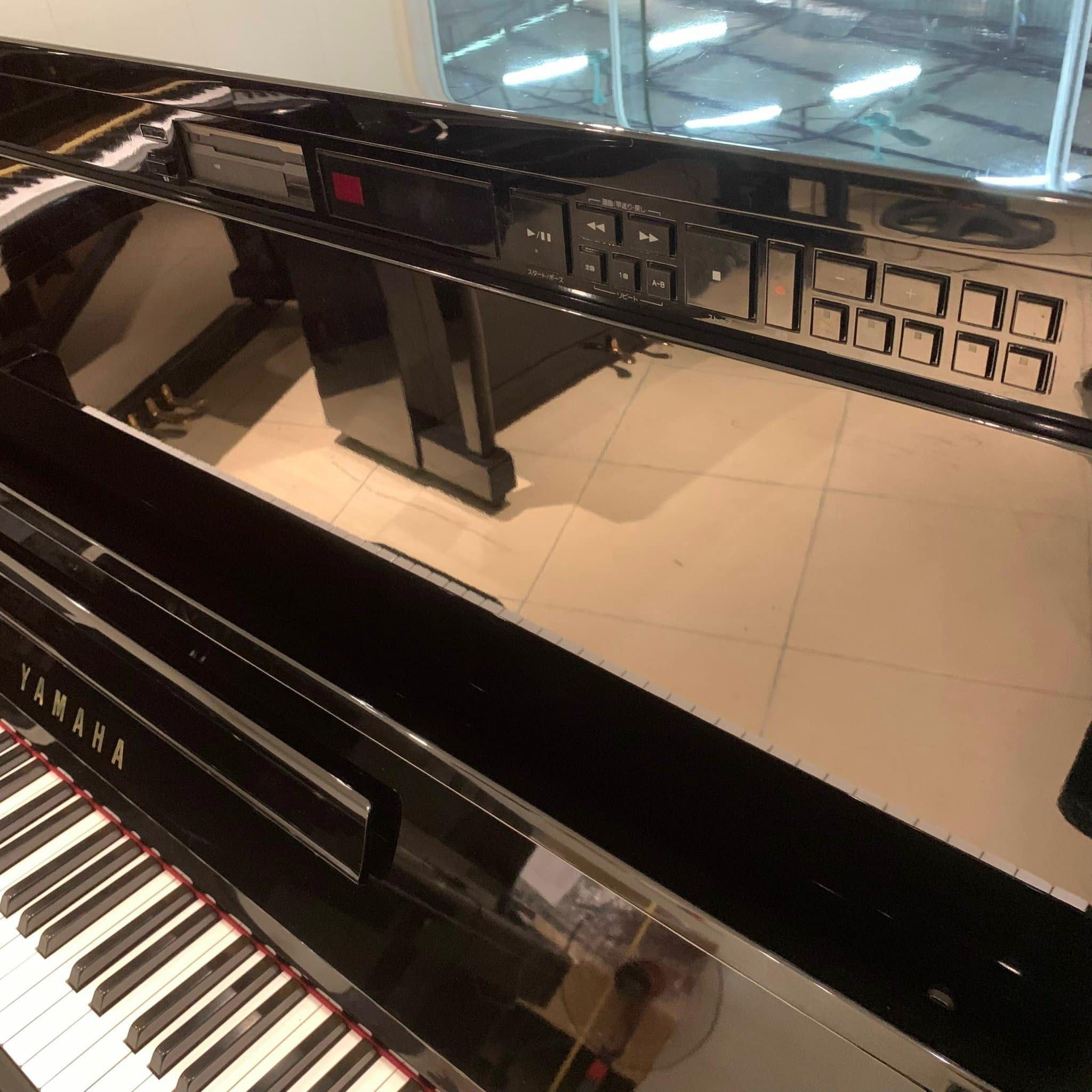 Đàn Piano Cơ Yamaha MX101 