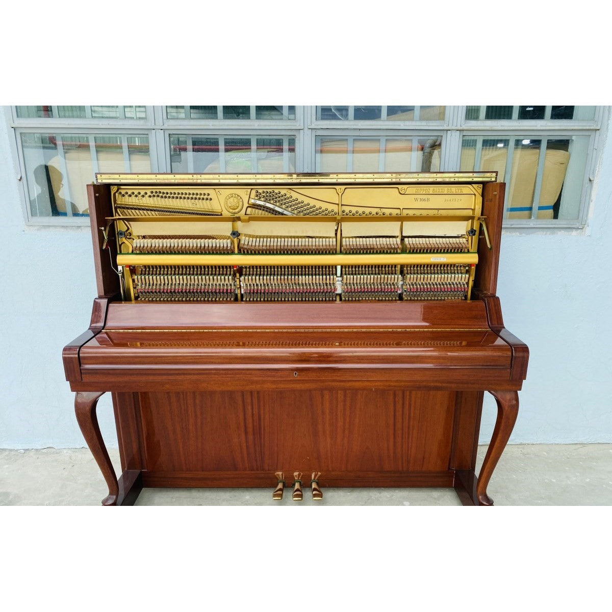 Đàn Piano Cơ Yamaha W106