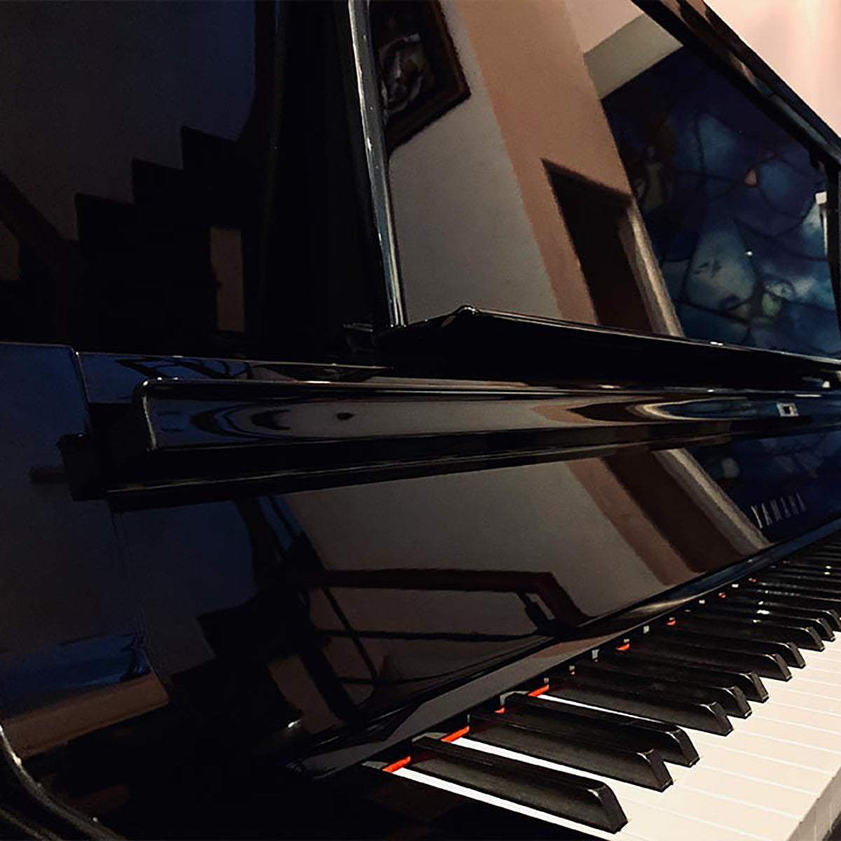 Đàn Piano Cơ Yamaha YUA