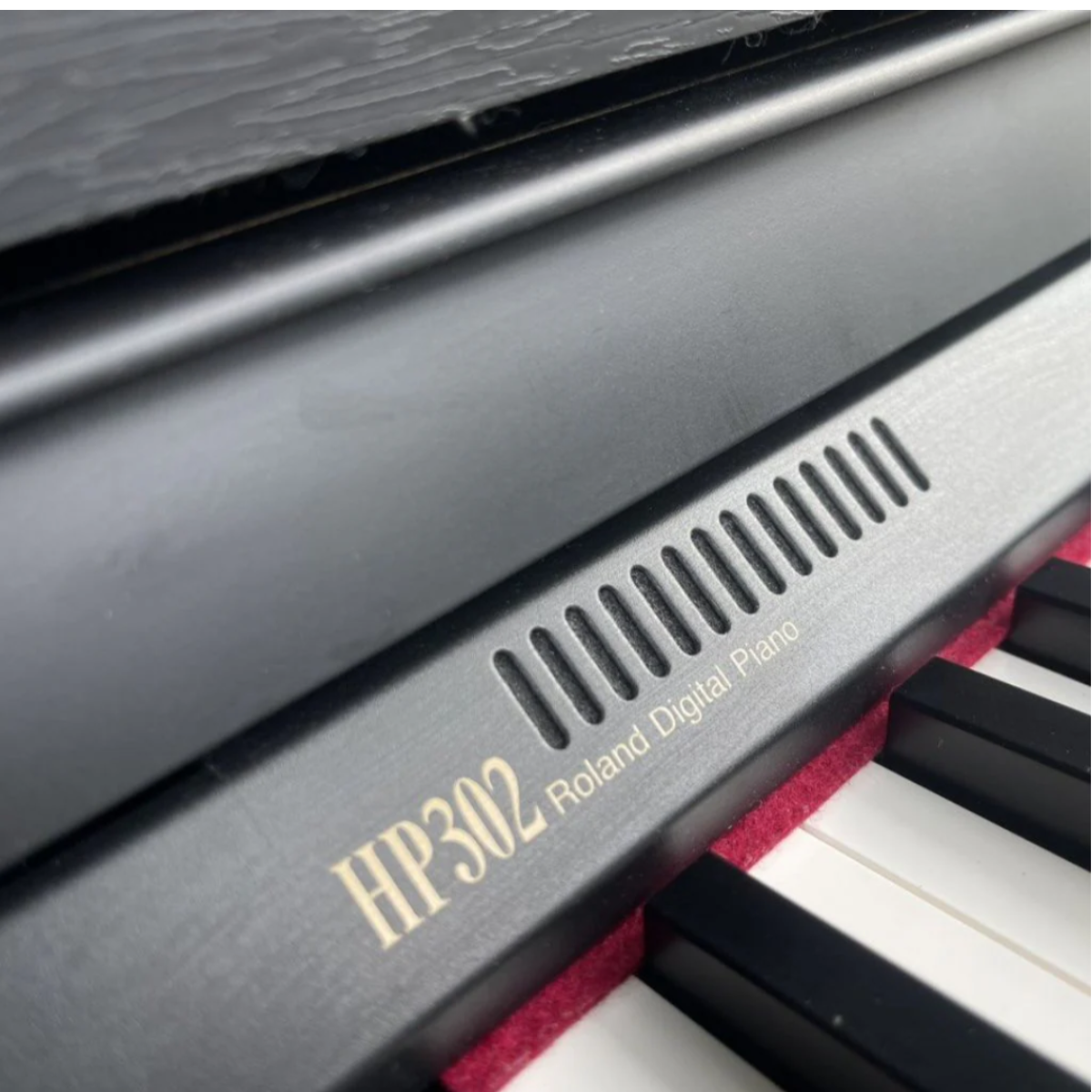 Đàn Piano Điện Roland HP302