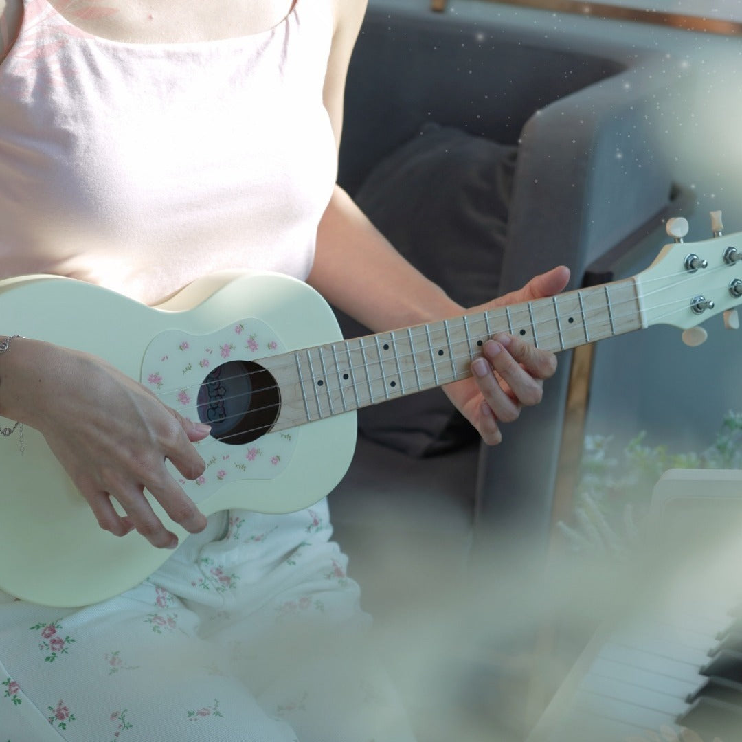 Đàn Ukulele Concert Daisy Jeni U100, White