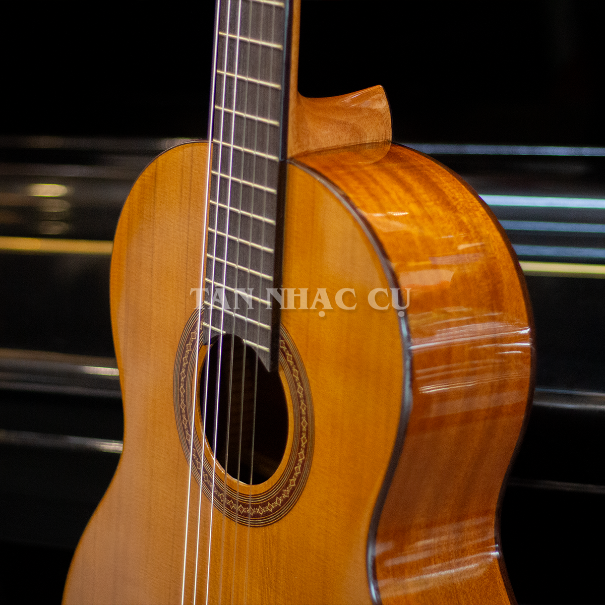 Đàn Guitar Classic Cordoba Dolce