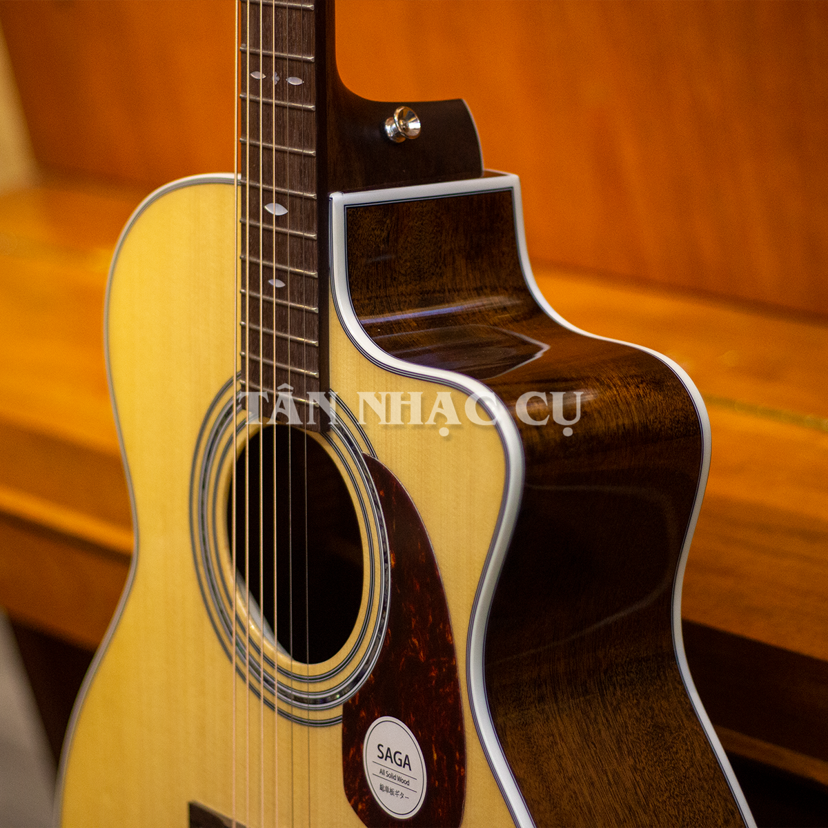 Đàn Guitar Saga A1GC Pro Acoustic