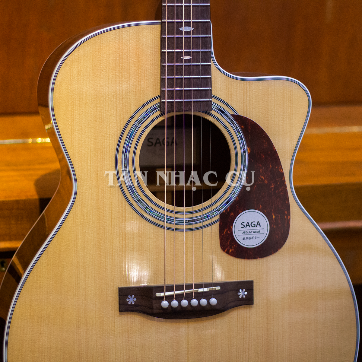 Đàn Guitar Saga A1GC Pro Acoustic