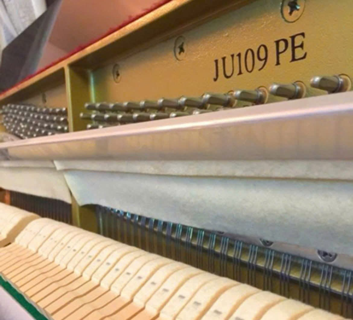 Đàn Piano Cơ Upright Yamaha JU109