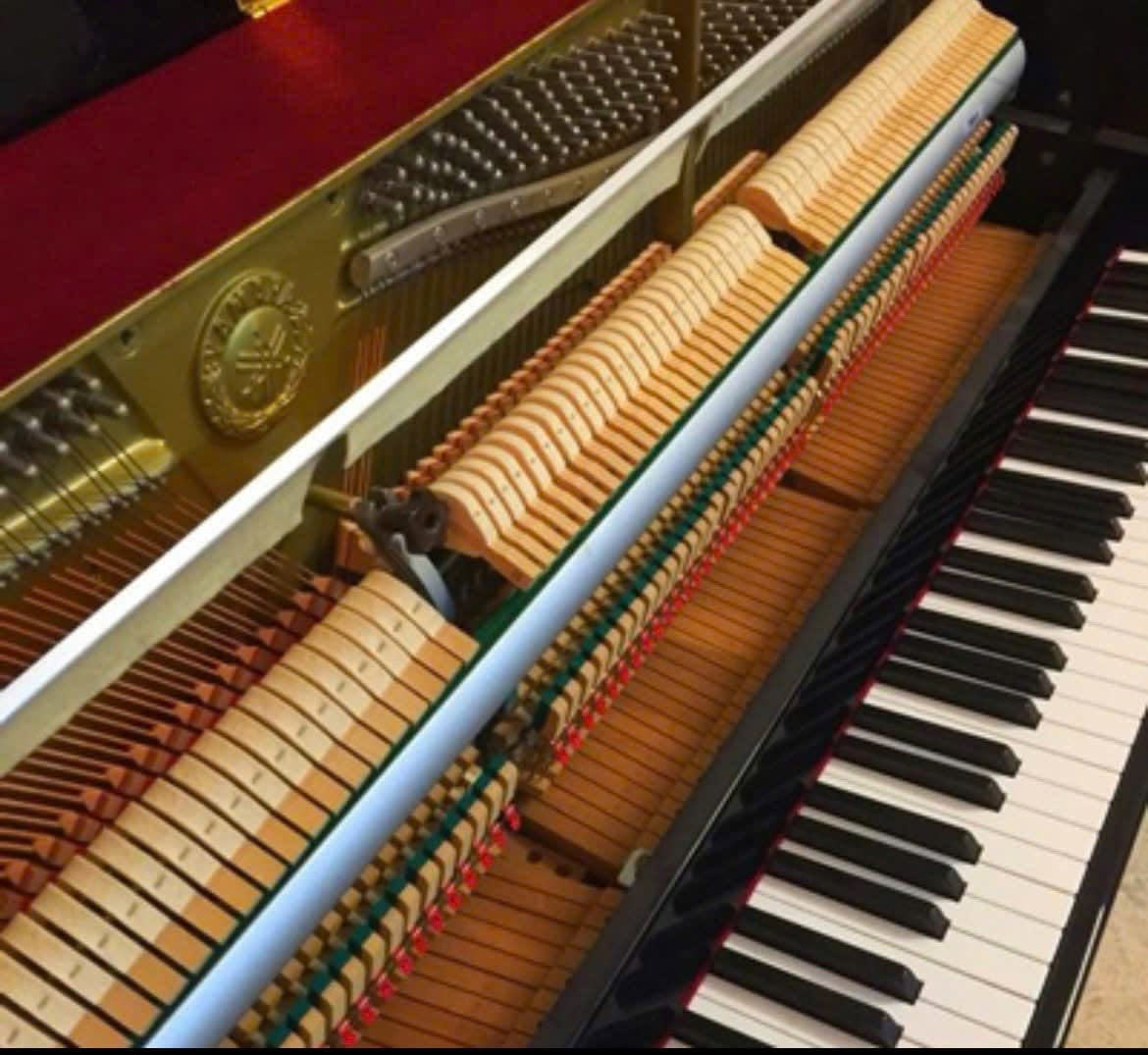 Đàn Piano Cơ Upright Yamaha JU109