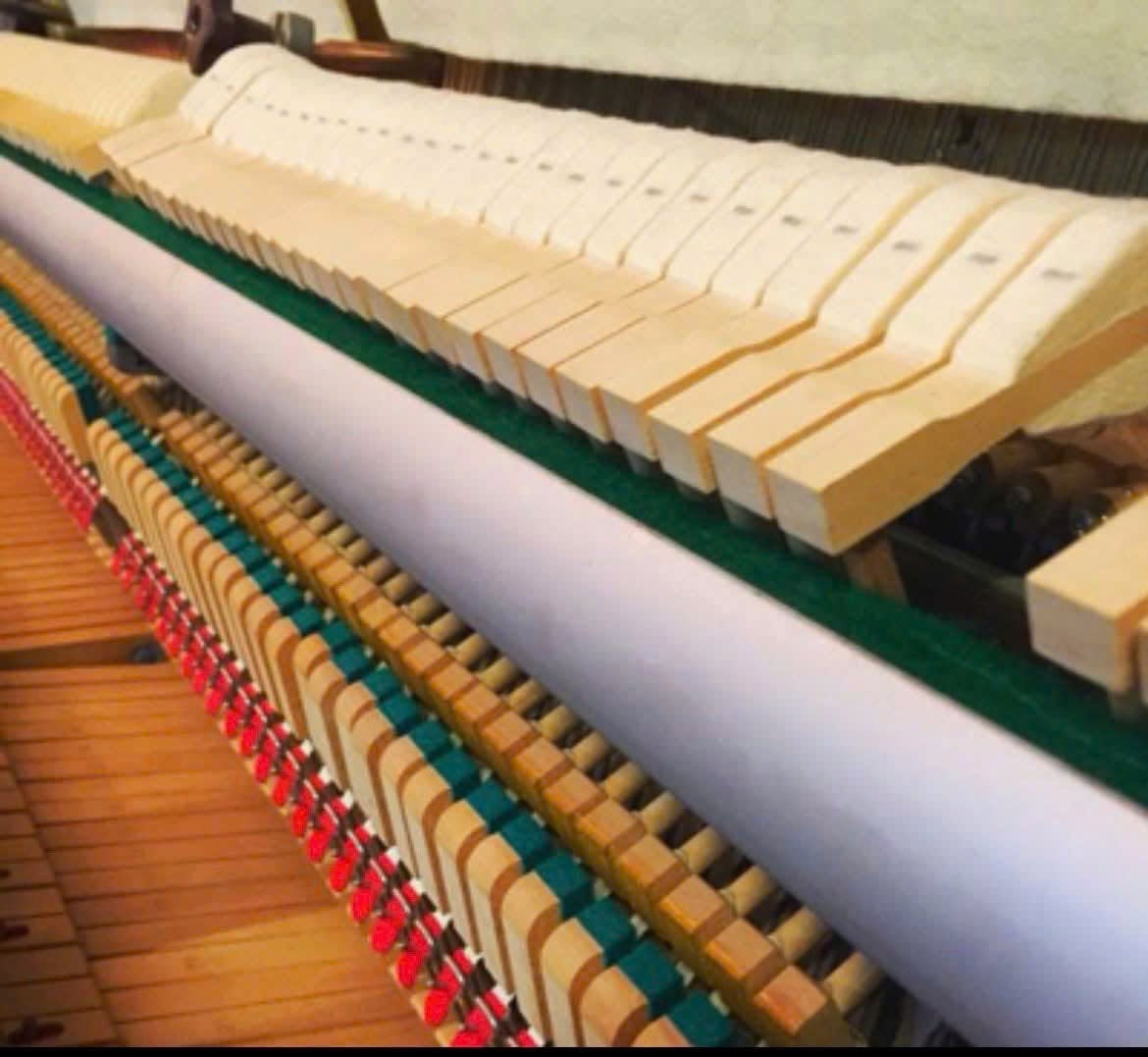 Đàn Piano Cơ Upright Yamaha JU109