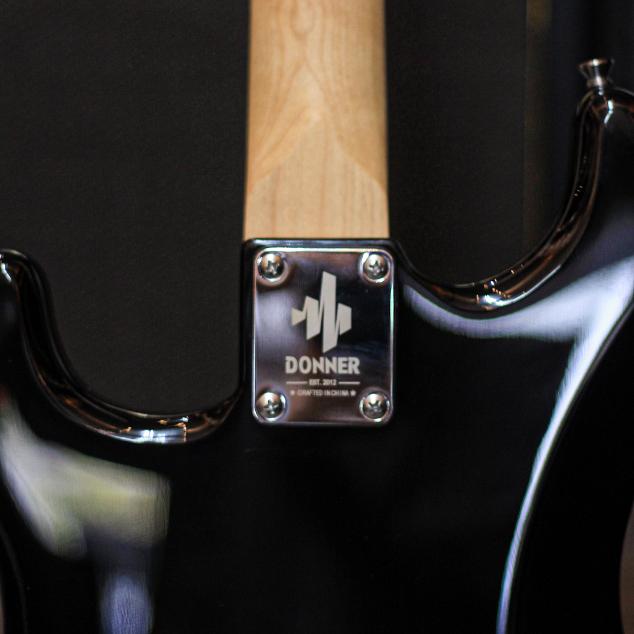 Đàn Guitar Điện Donner DST100 HSS Purpleheart Fingerboard