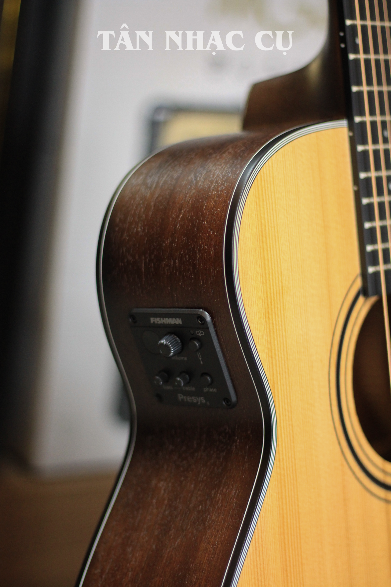 Đàn Guitar Saga GS600E Acoustic, Natural w/Bag