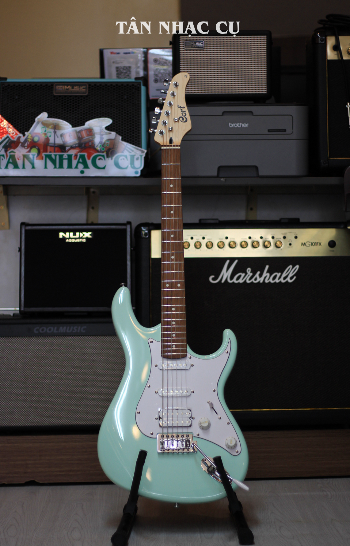 Đàn Guitar Điện Cort G110, Green