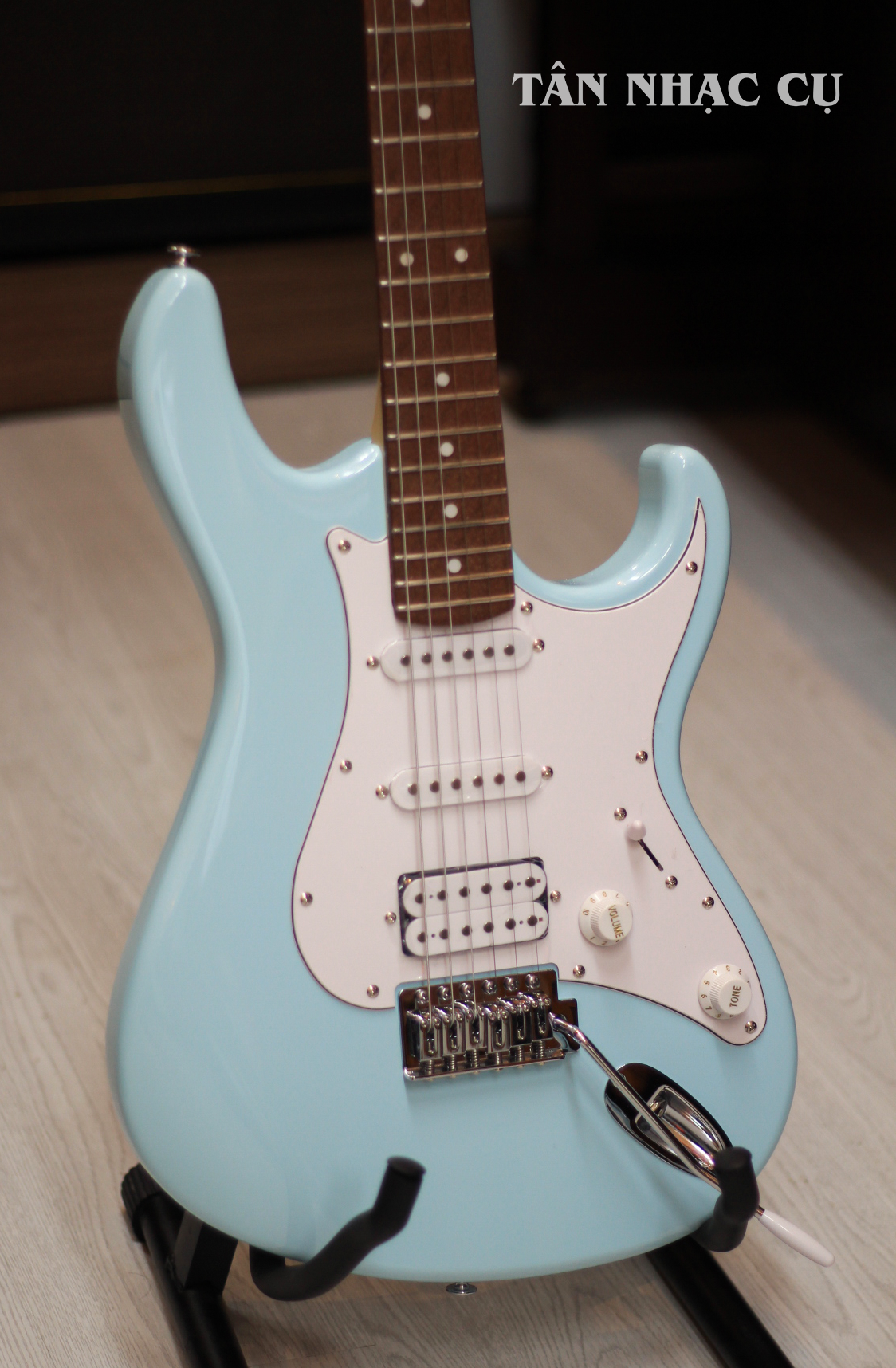Đàn Guitar Điện Cort G Series G110 HSS Electric Guitar, Jatoba Fingerboard, Sky Blue
