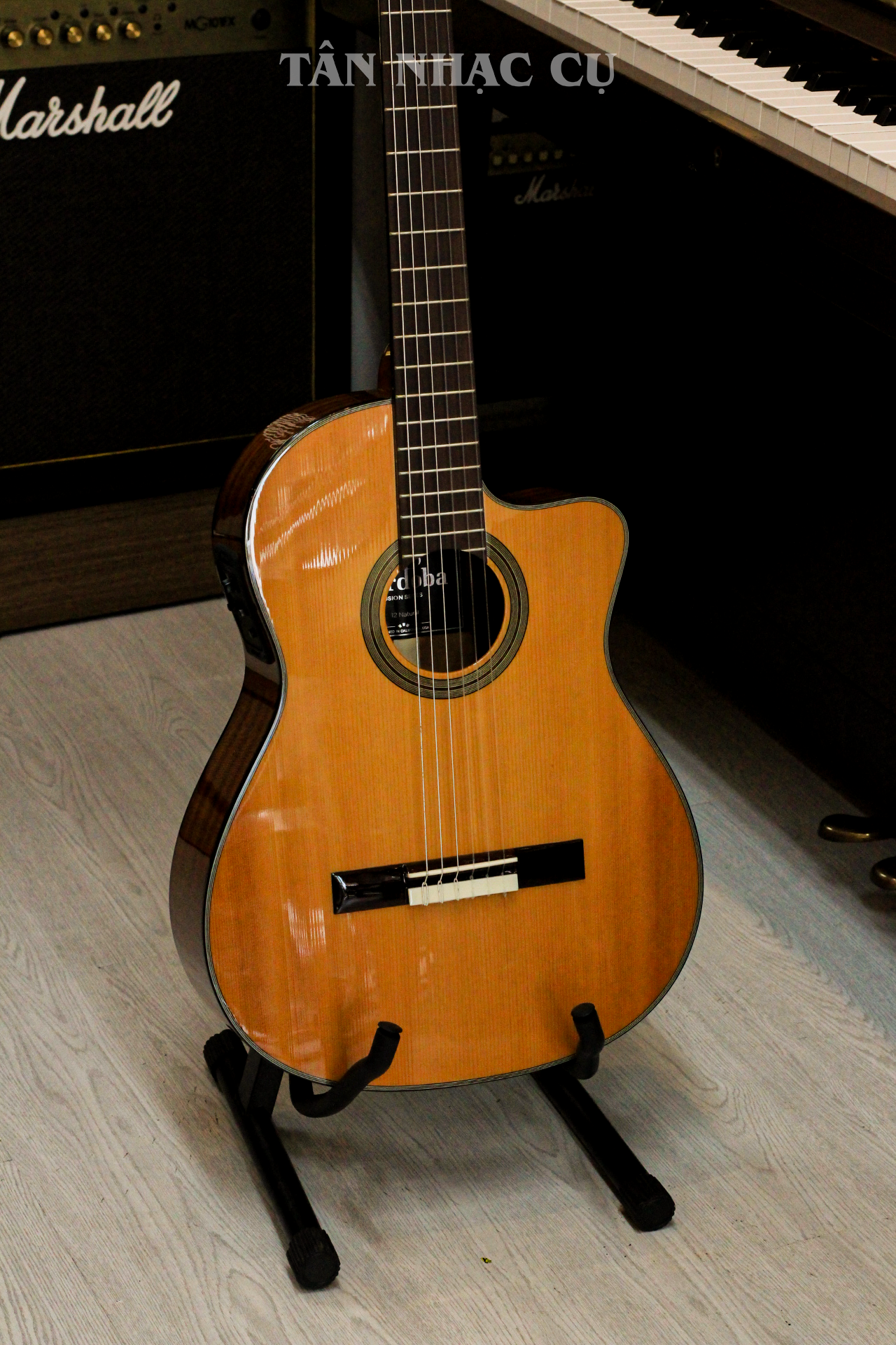 Đàn Guitar Classic Cordoba Fusion 12 Natural CD Cedar