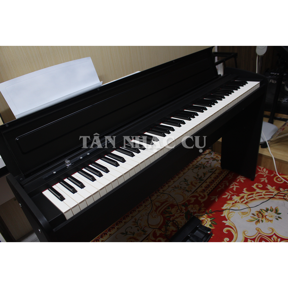 Đàn Piano Điện Korg LP180