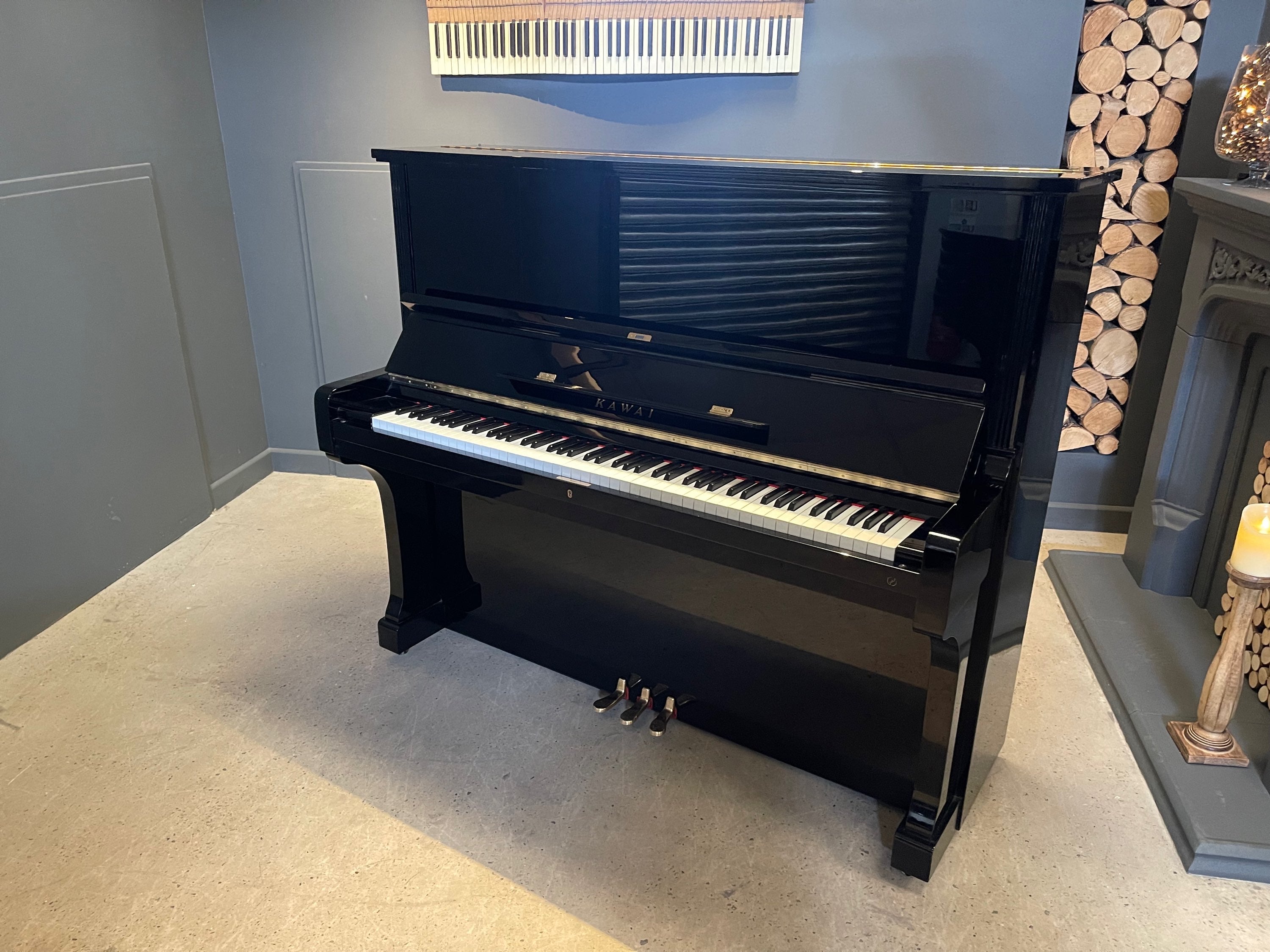 Đàn Piano Cơ Upright Kawai BL61