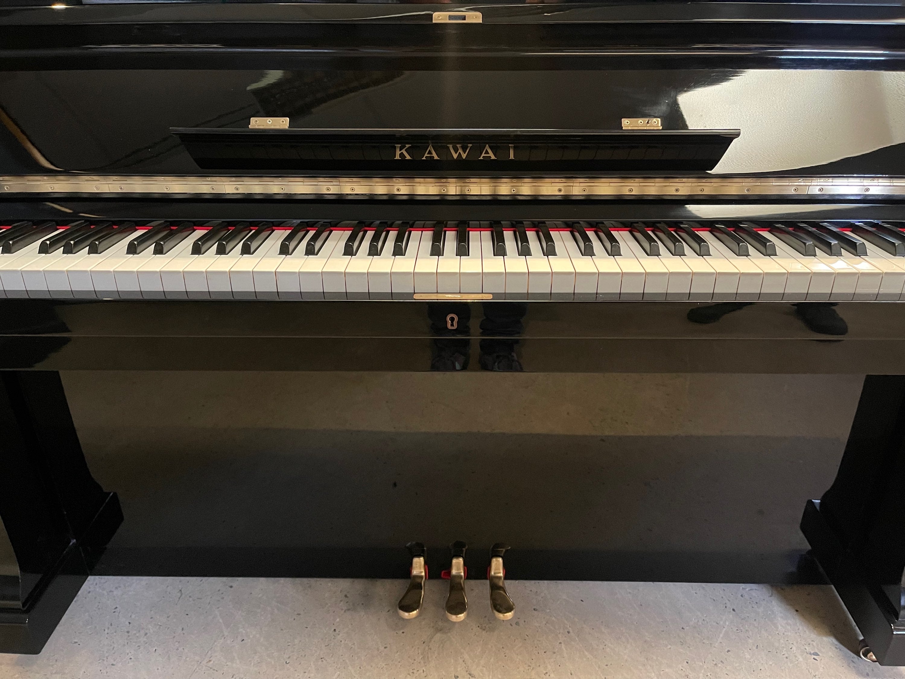 Đàn Piano Cơ Upright Kawai BL61