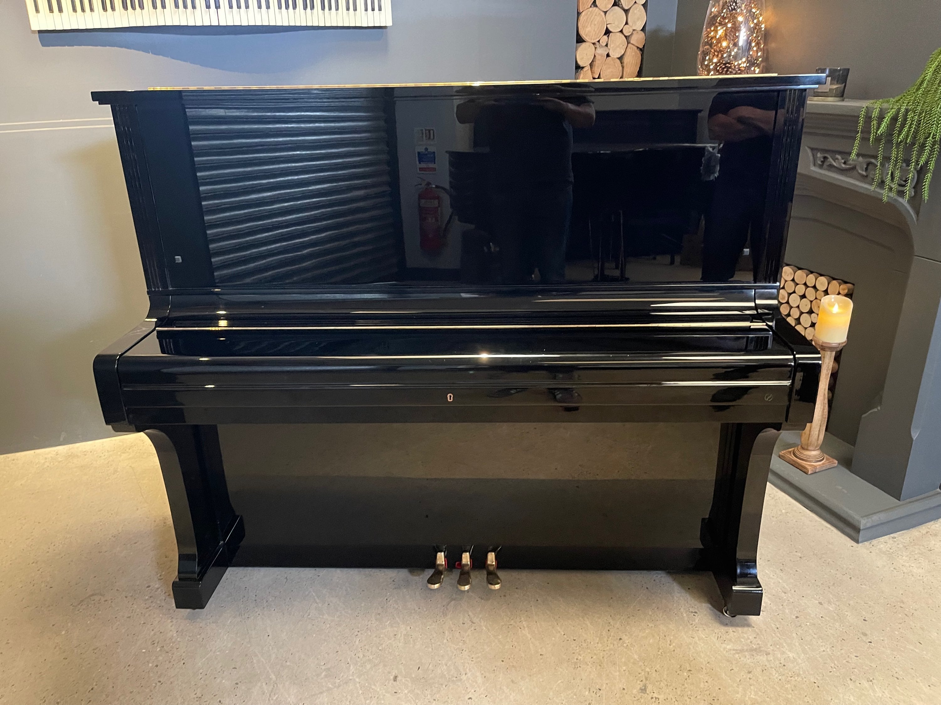 Đàn Piano Cơ Upright Kawai BL61