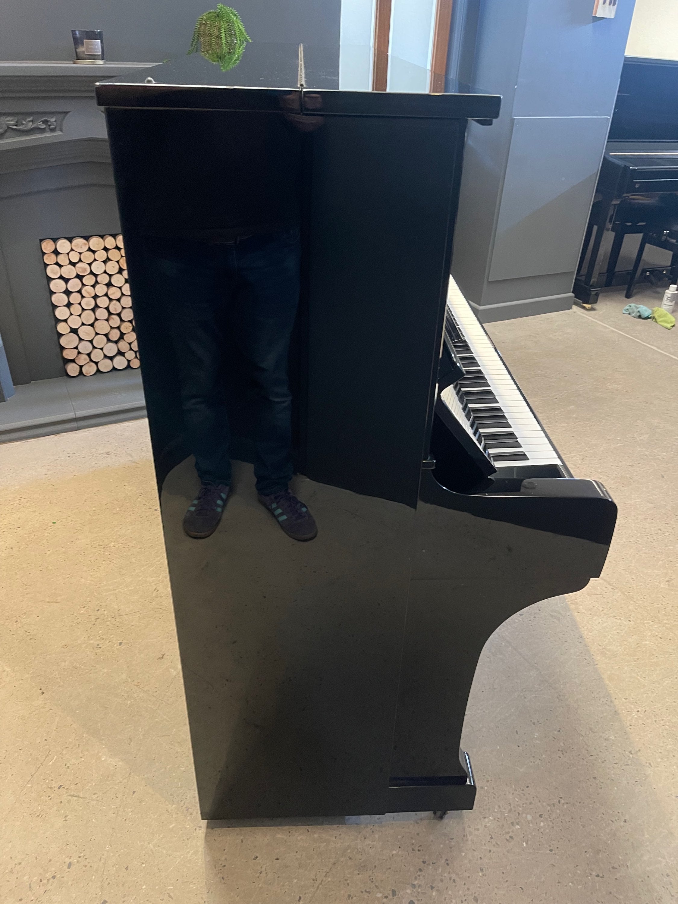 Đàn Piano Cơ Upright Kawai BL61
