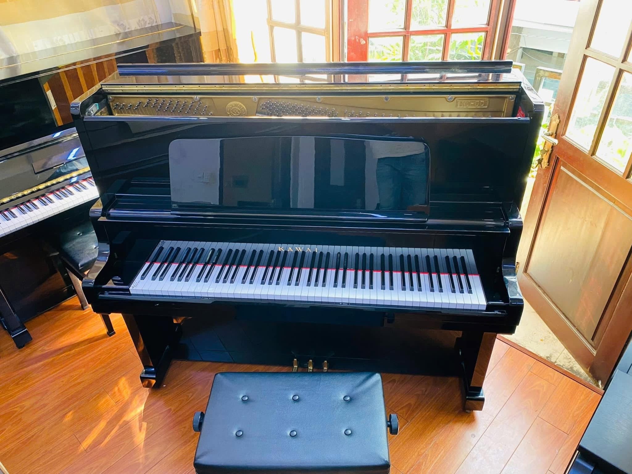 Đàn Piano Cơ Upright Kawai K70