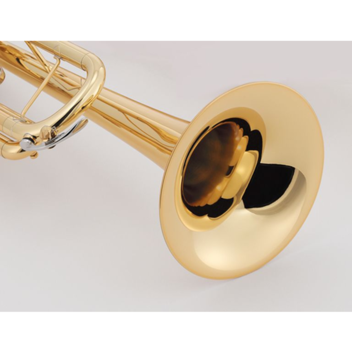 Kèn Trumpet Yamaha YTR-8330EM Bb Custom, Gold