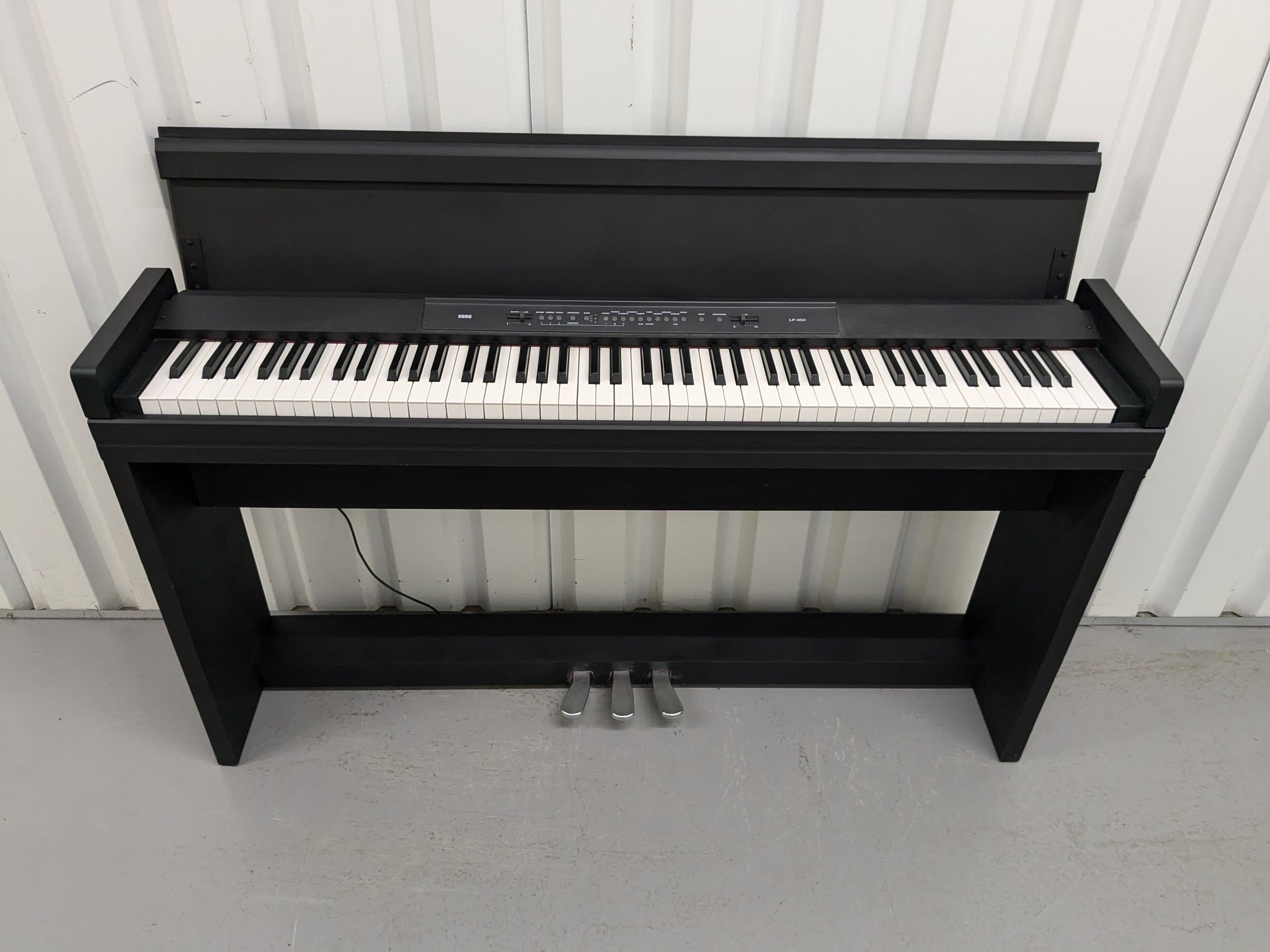 Đàn Piano Điện Korg LP350 Black