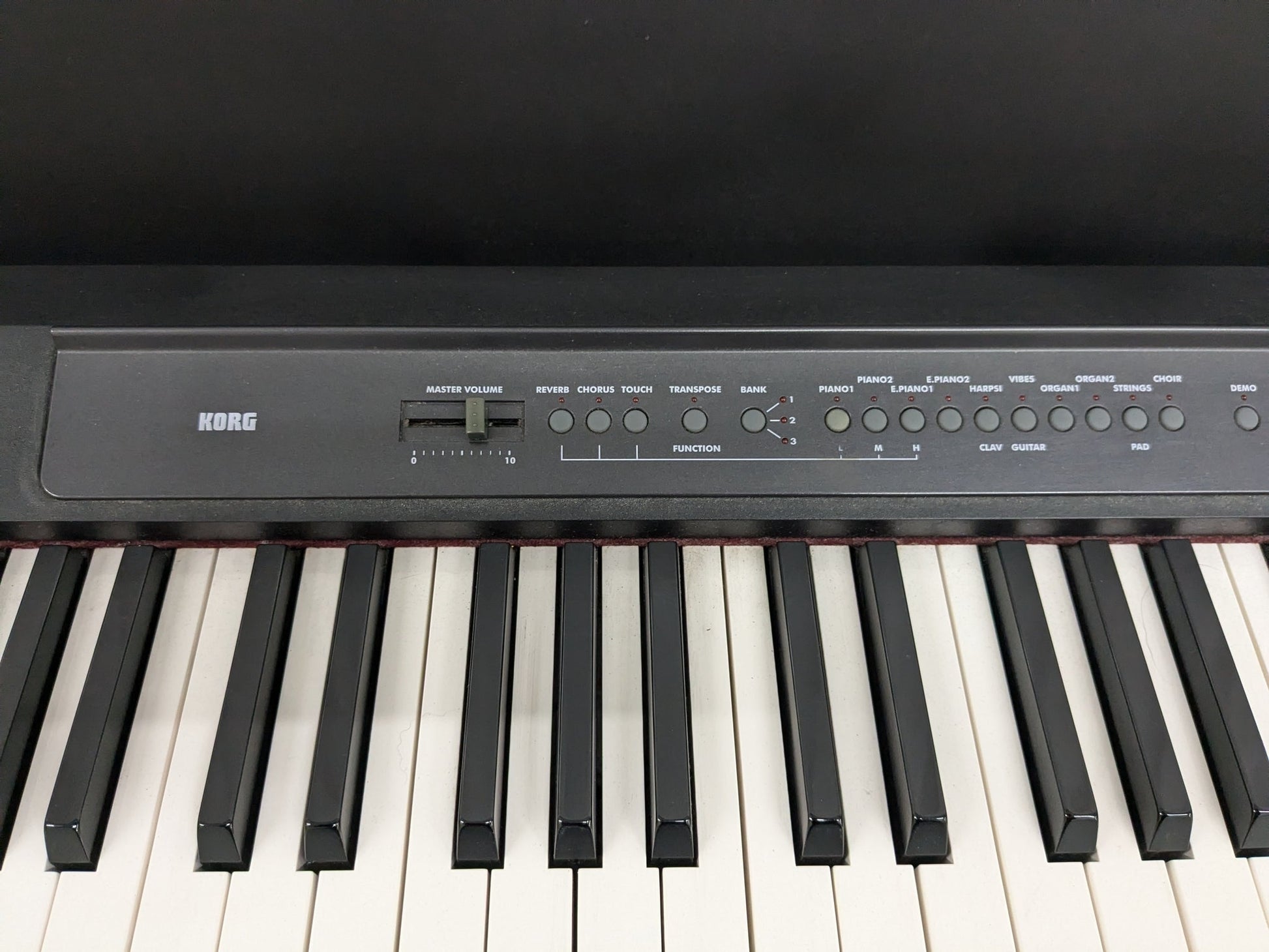Đàn Piano Điện Korg LP350 Black