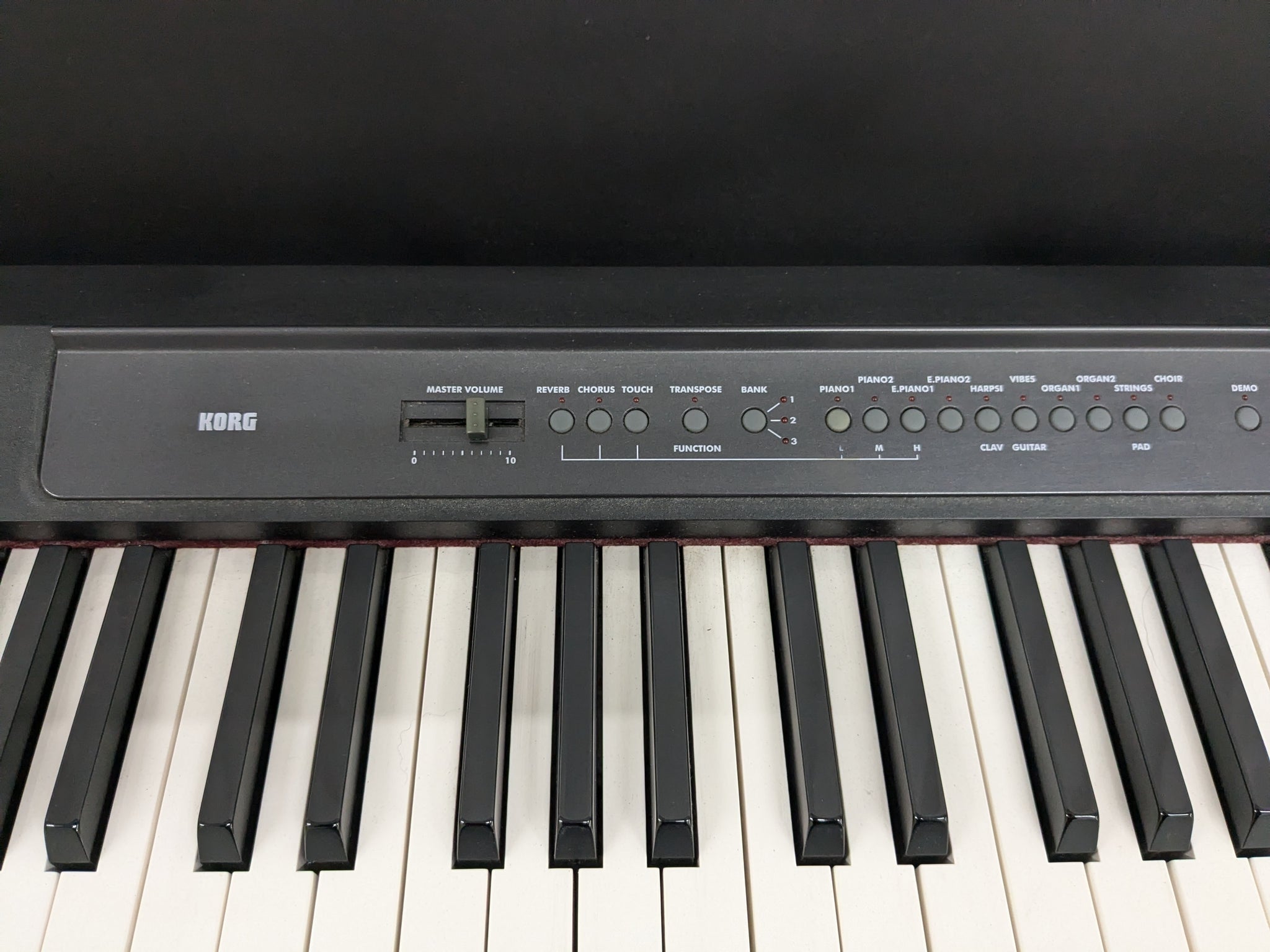 Đàn Piano Điện Korg LP350 Black