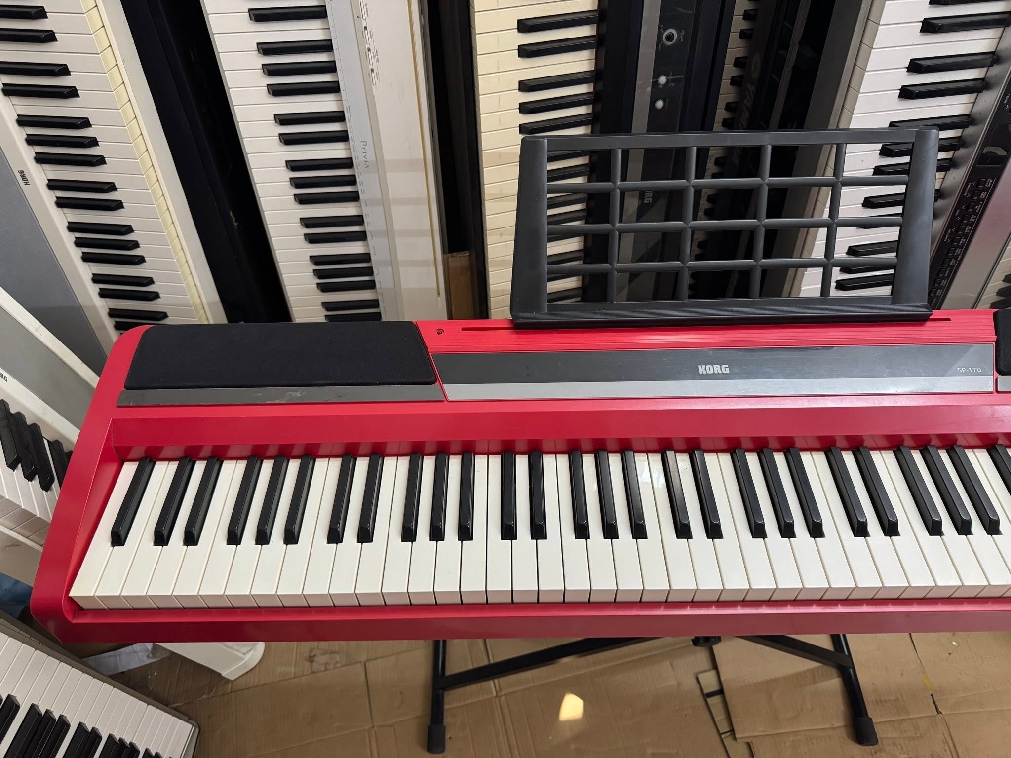 Đàn Piano Điện Korg SP170