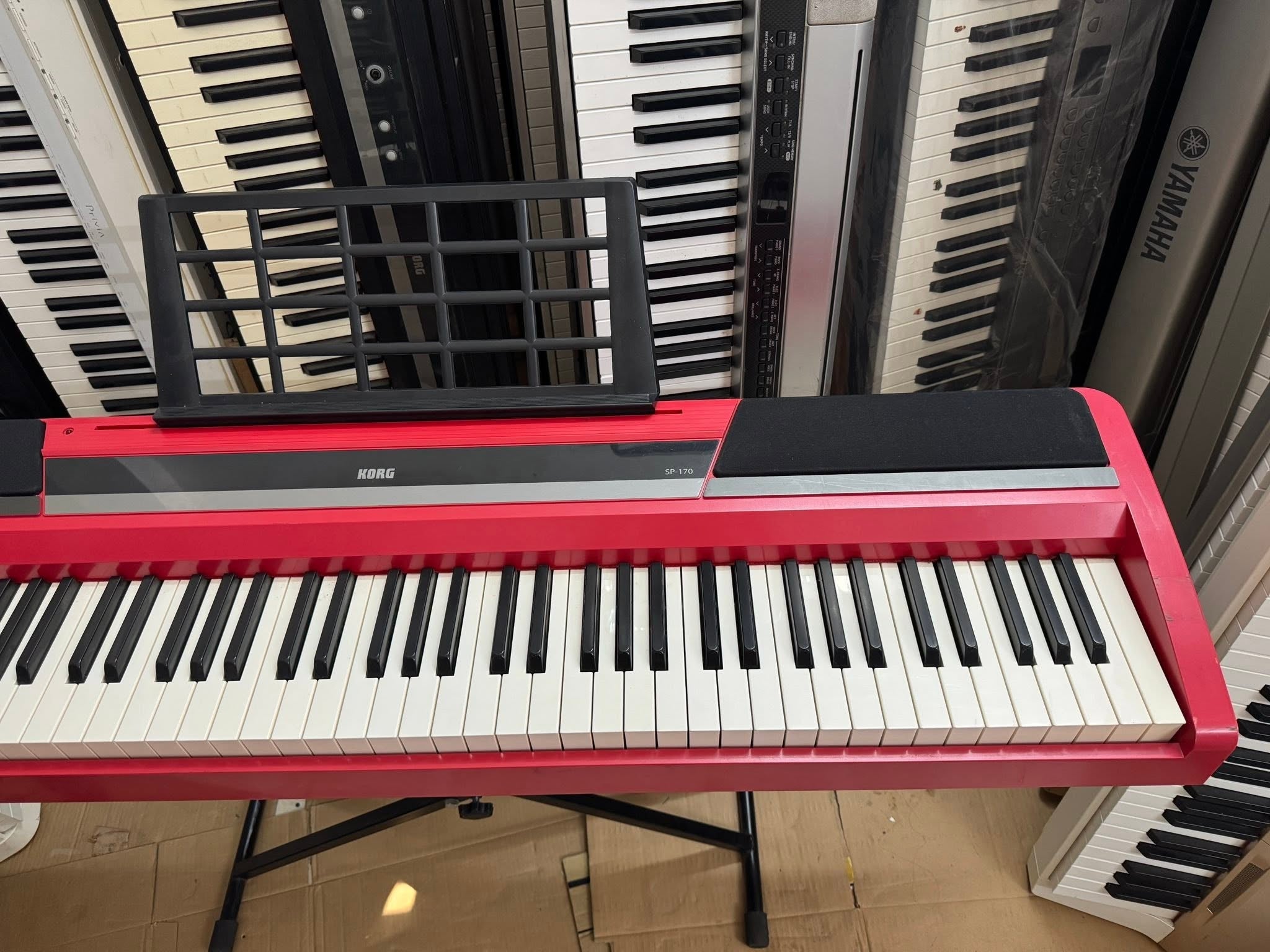 Đàn Piano Điện Korg SP170