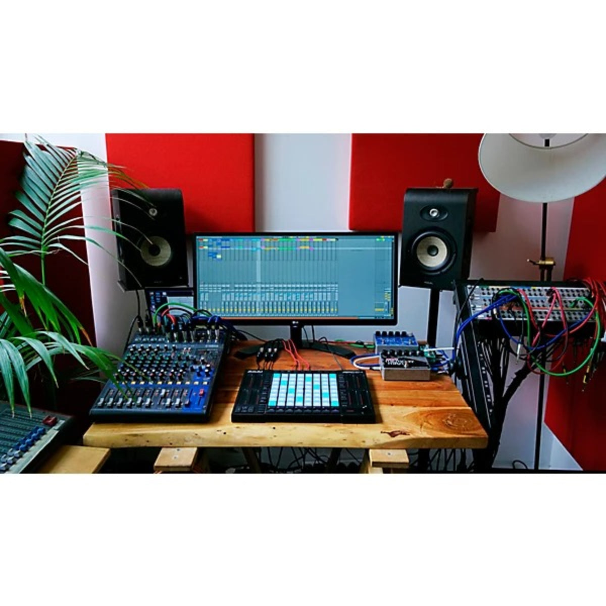 MIDI Pad Controller Akai Professional APC64 Ableton