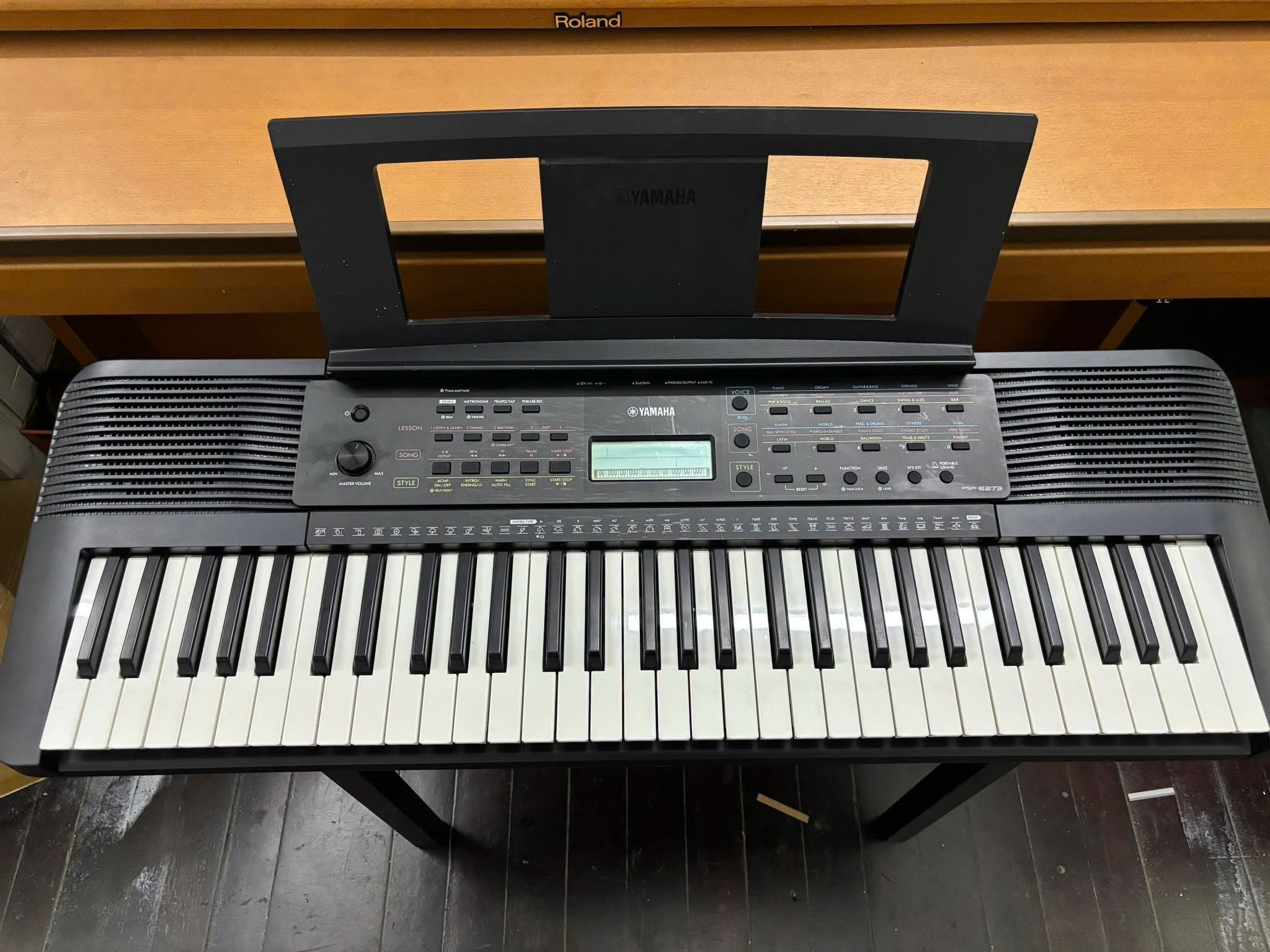 Đàn Organ Yamaha PSR E283