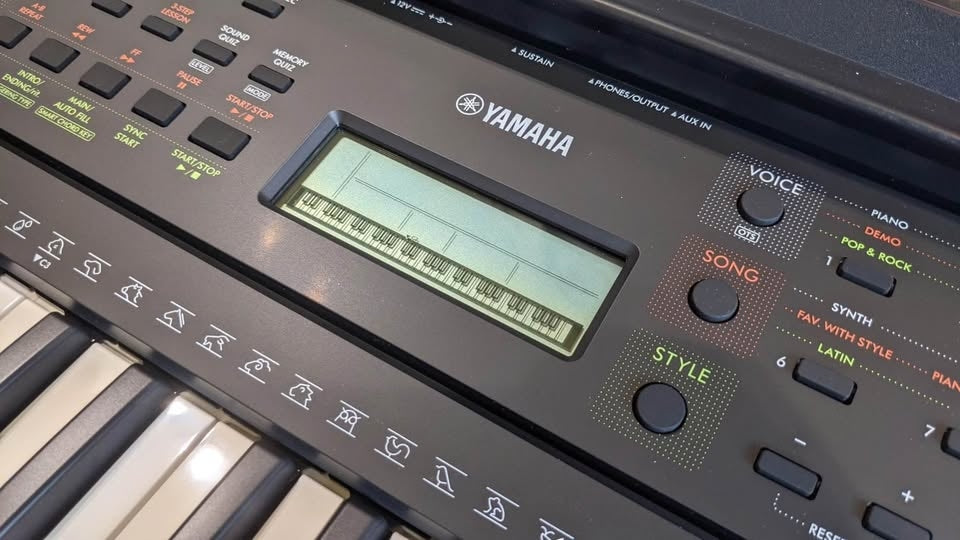 Đàn Organ Yamaha PSR E283