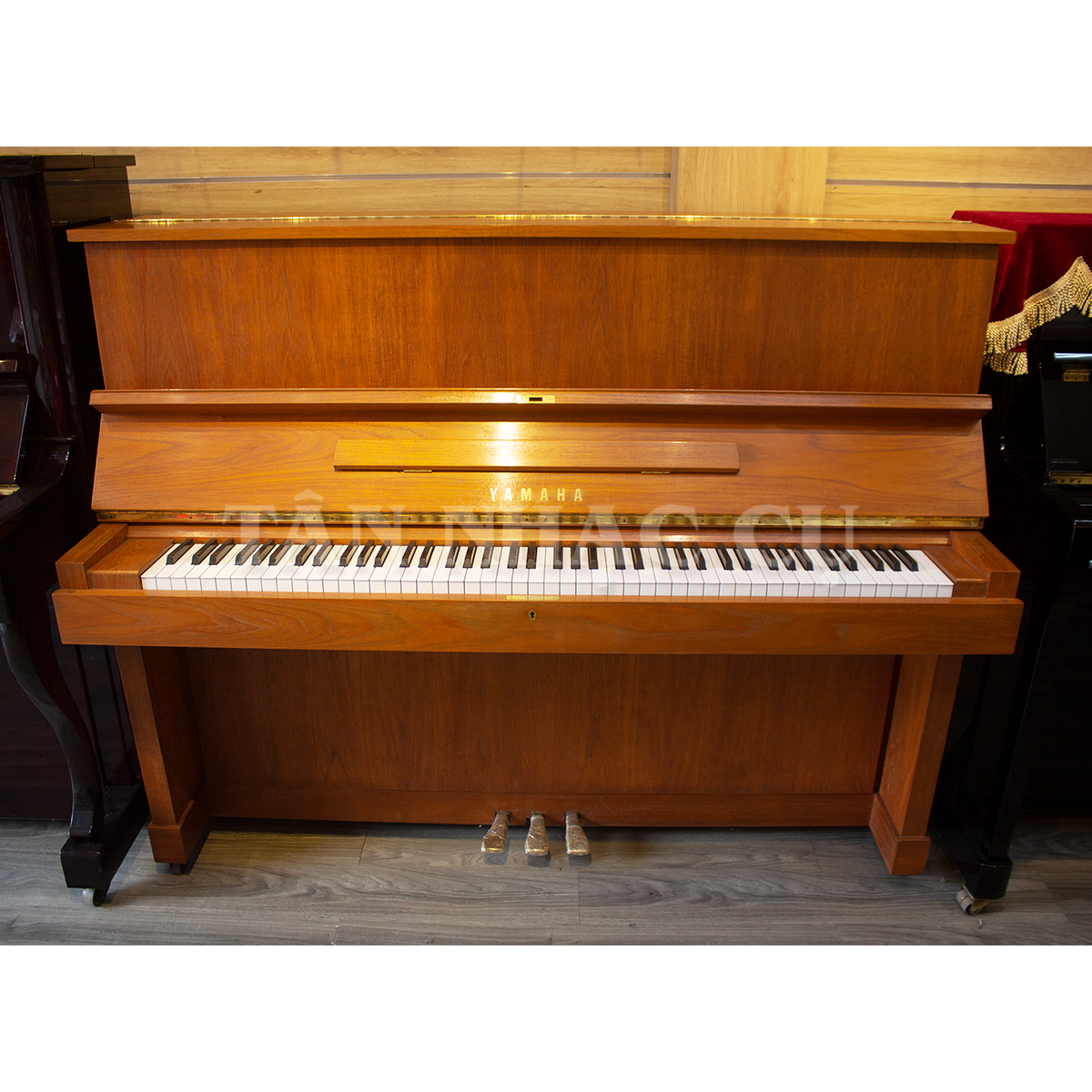 Đàn Piano Cơ Upright Yamaha W103 - Qua Sử Dụng