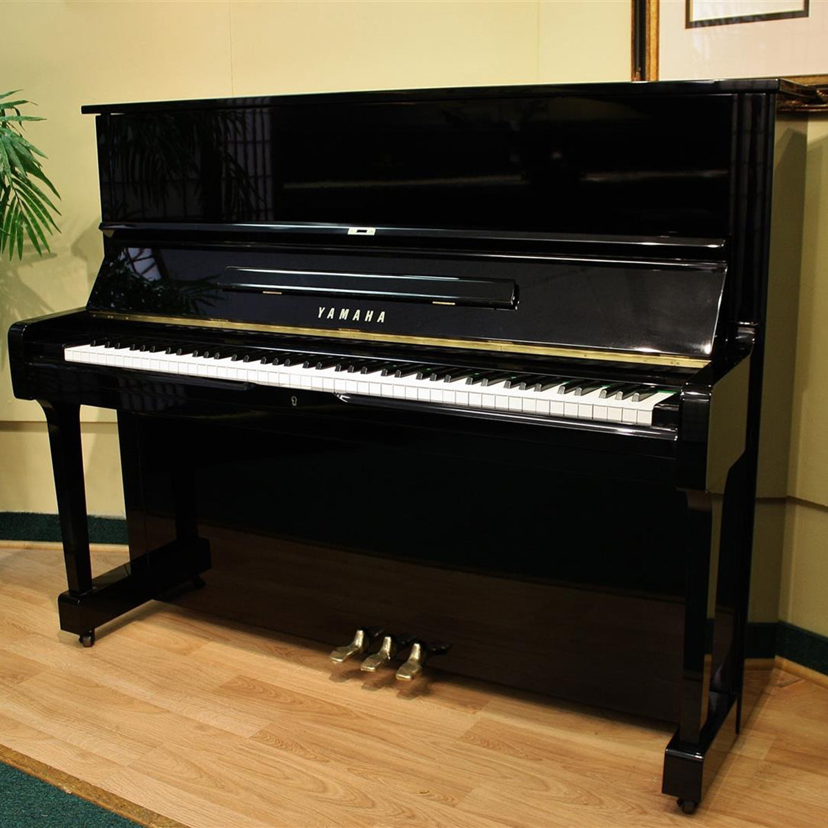 Đàn Piano Cơ Yamaha U1F - Qua Sử Dụng